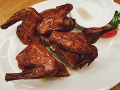 脆皮烧乳鸽-富豪酒家(正大广场店)