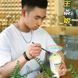 健身教练也抵挡不住霸王茶姬的好喝‼️