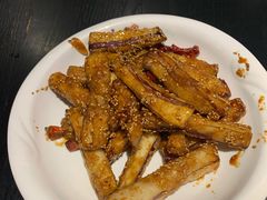 -梧桐树下(云锦世家店)