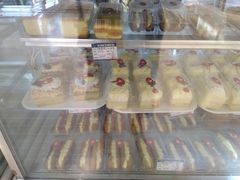-白玉兰食品甜凤店(合生汇店)