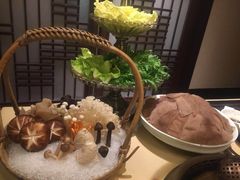 -余欢领鲜火锅(新街口店)