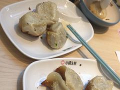 -小杨生煎(金山百联购物中心3楼店)