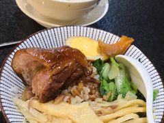 -胡须张鲁肉饭(美食文化馆店)