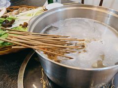 毛肚锅-老何太太鹤岗小串·团建聚餐(龙华店)