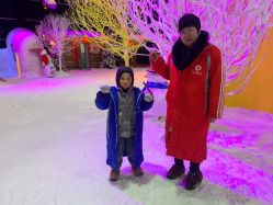 -圣名游乐城冰雪大世界