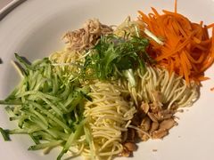鸡丝拌面-桂满陇天书(南京德基旗舰店)