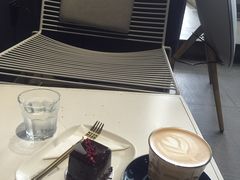 -UNI UNI(环亚凯瑟琳店)