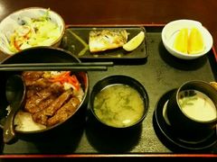 -左舞日本料理
