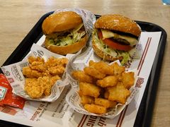 -The Habit Burger Grill 哈比特汉堡(爱琴海店)
