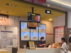 -麦当劳(深圳北站B2检票口楼上)