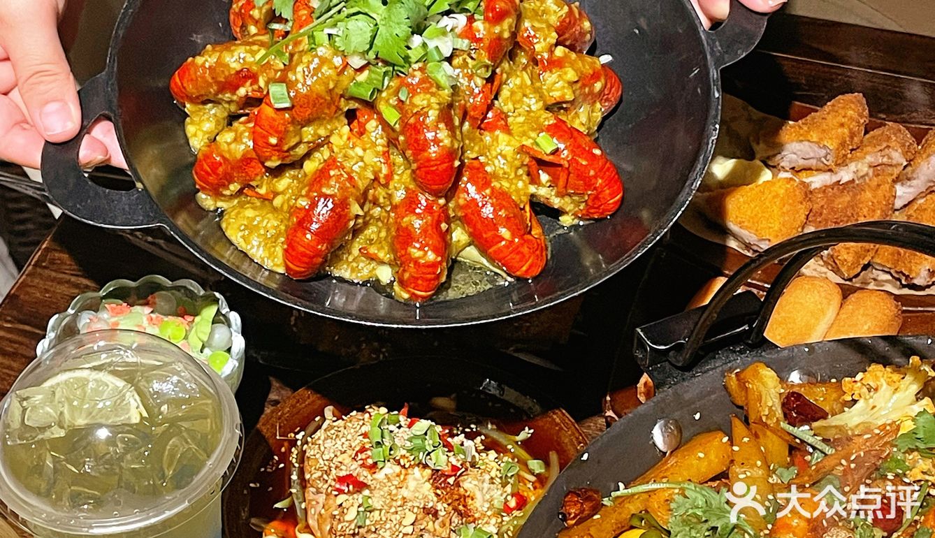 n刷喜在山舍！这锅鸳鸯锅我能炫一辈子[色]