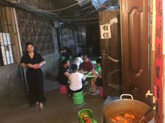 景观位-娇姐老牌螺蛳粉(雅儒路店)