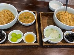-蟹上黄·蟹黄面·江南糖水(人民广场店)