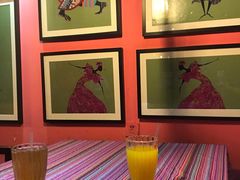 -香巴拉云南餐厅(华莱坞店)