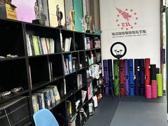 -健龙森俱乐部·游泳·健身·羽毛球综合体育馆