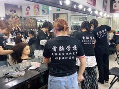 -首脑美容美发化妆美甲培训学校(龙岗校区)