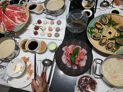 -红鼎豆捞·非遗鲍皇汤火锅(宝丰路店)