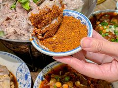-肖四女乐山跷脚牛肉(滨江天街店)