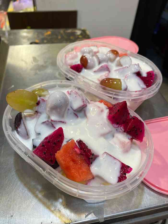 温拿鲜食(涪城路店)-"就在清真寺的旁边拐角处[微笑]店面不大[.