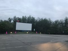 -枫花园汽车电影院(朝阳公园店)