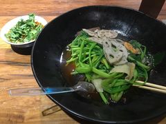 -万记麻辣烫国展总店