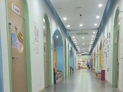-小荧星艺校(大宁分校)