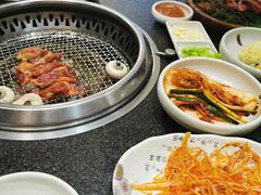 -草家酱蟹炭火烤肉店(珲春南路一店)