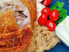 猪肘子-车谷小镇