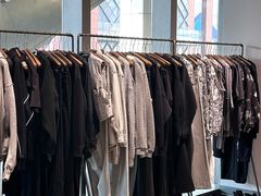 -百年港湾奥特莱斯(香炉礁店)