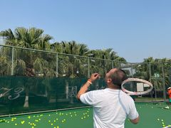 -成都高新创新角度网球俱乐部