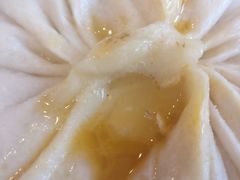 招牌超大号纯蟹粉汤包-一品小笼(金融街店)