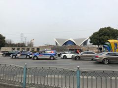 -闵行体育馆-停车场