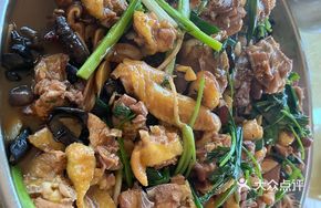 Steamed Whole Chicken in Large Dish