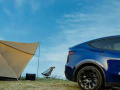 -TESLA 特斯拉(上海太古汇体验店)