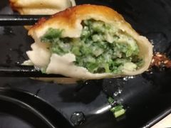 -小杨生煎(金山百联购物中心3楼店)