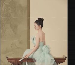 -雪中彩影婚纱摄影·微光艺术中心