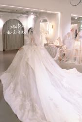 -艾米丽婚纱礼服
