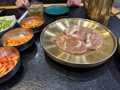 -臻牛烤肉