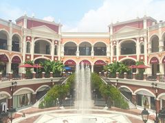 -佛罗伦萨小镇广佛名品奥特莱斯(疏港路店)