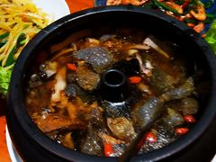 -老滇山寨•云南特色菜•地方菜•民族风情歌舞表演(金碧店)