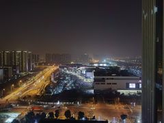 -苏州汇融广场假日酒店