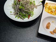 -辣尚瘾·烤鱼·新川菜(牡丹园直营店)
