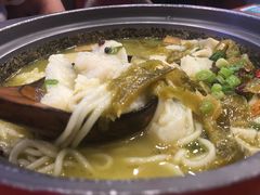 -周鱼小馆石锅酸菜鱼(活力汇店)