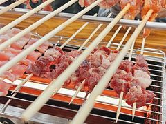 -哈尔滨小酒馆·鲜肉现穿自助烧烤(康新花园店)