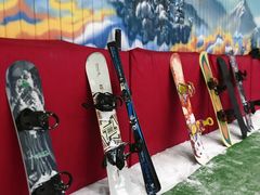 -乔波室内滑雪场