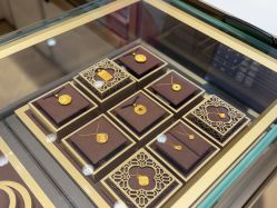 -周生生Chow Sang Sang(新世界店)