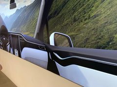 -TESLA 特斯拉(上海太古汇体验店)