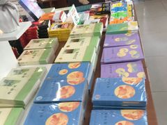 -新华书店(龙湖路店)