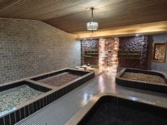 -兴芮温泉度假区