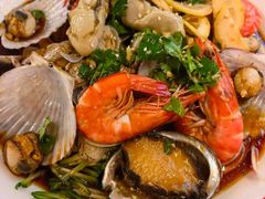 -老东镇啤酒屋海鲜加工·蒸汽海鲜·海鲜烧烤(台东店)